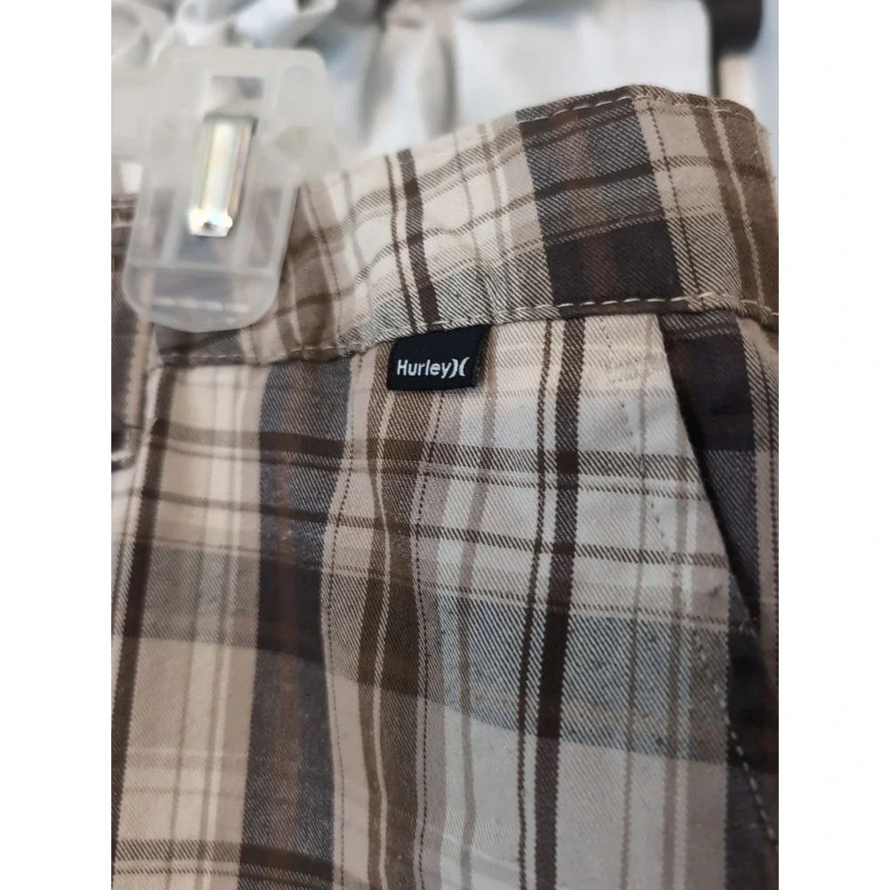 Hurley Men's Shorts Size 36 Plaid Pockets Logo Flat Front‎